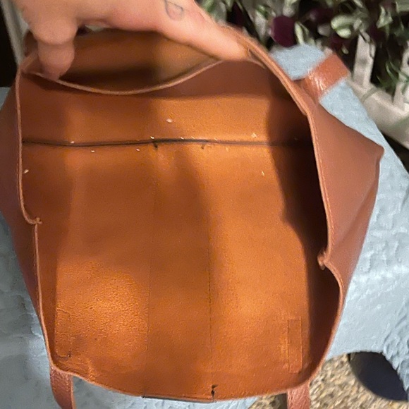 Vince Camuto - Picture 7 of 7